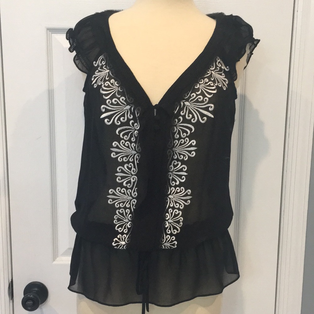 White House Black Market Blouse size xs